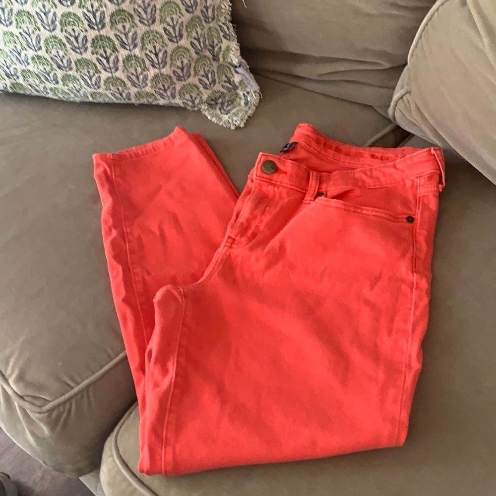 Gap - Picture 1 of 4